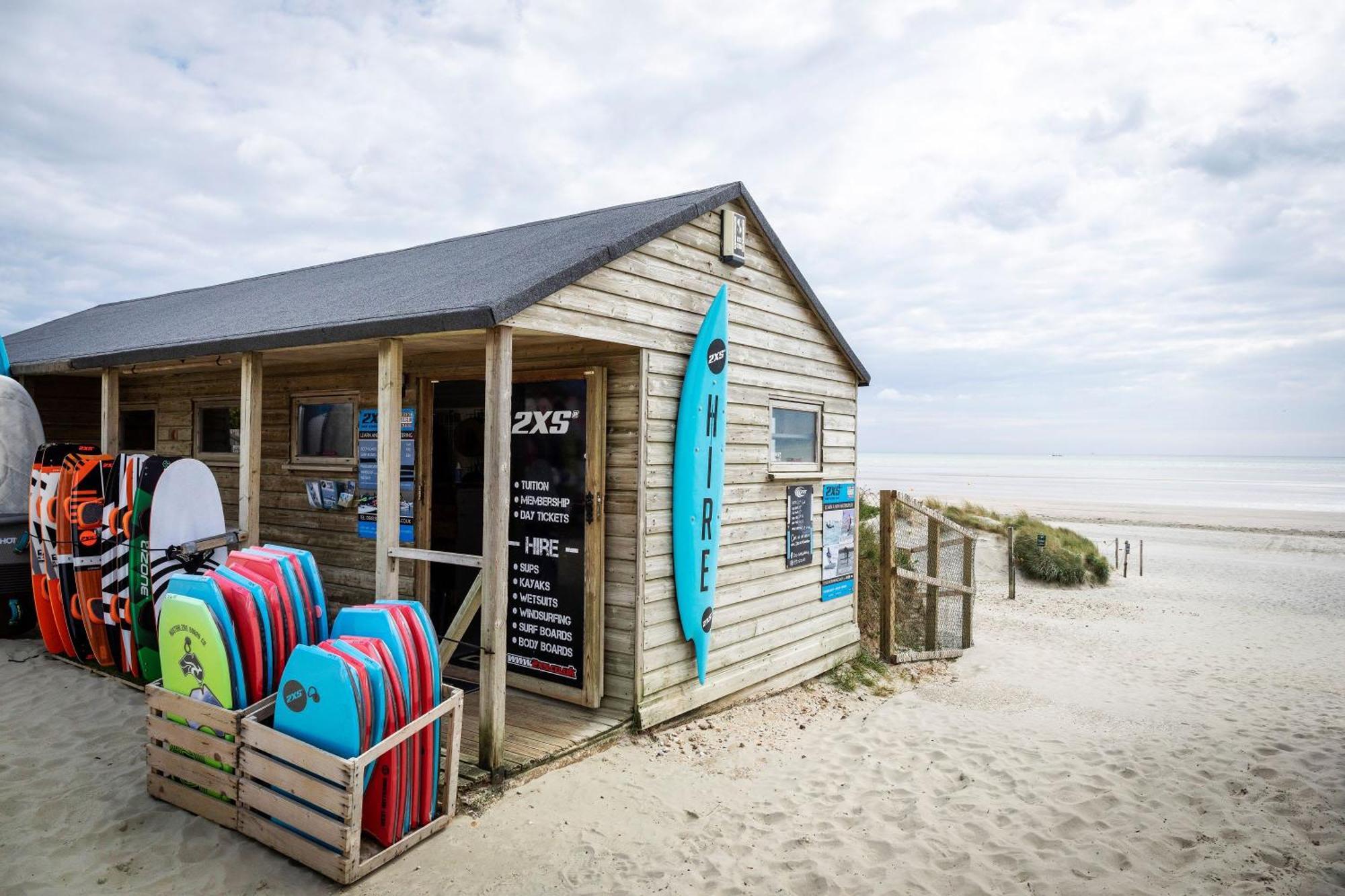 Spacious Home For 8 In Witterings - Walk To Beach East Wittering Exterior photo