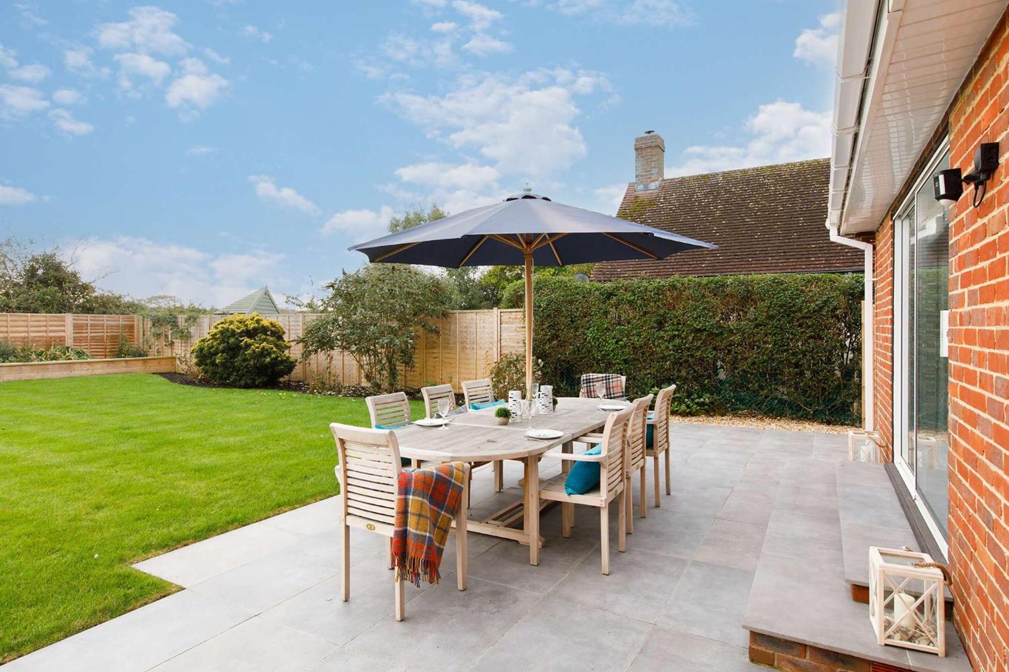 Spacious Home For 8 In Witterings - Walk To Beach East Wittering Exterior photo